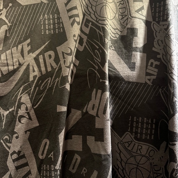 ***SOLD*** Jordan Tee Shirt - Picture 3 of 6